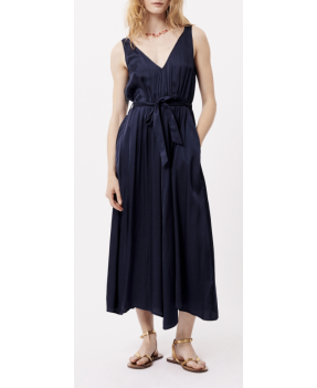 Robe Achouak coloris Marine de la marque FRNCH #dresscode#mode#colmar boutique de créateurs