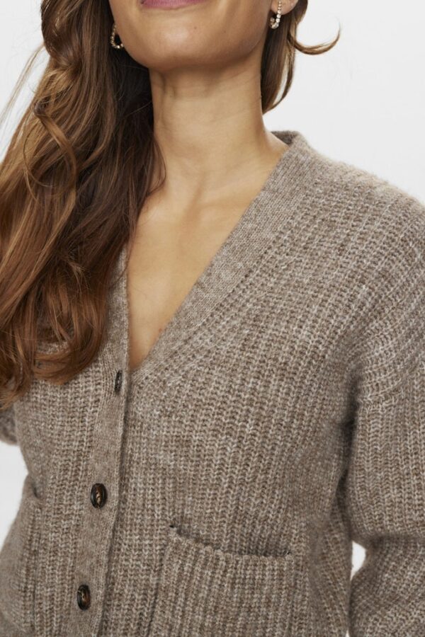 Cardigan Nuzindi (Fossil) de NÜMPH – Image 5