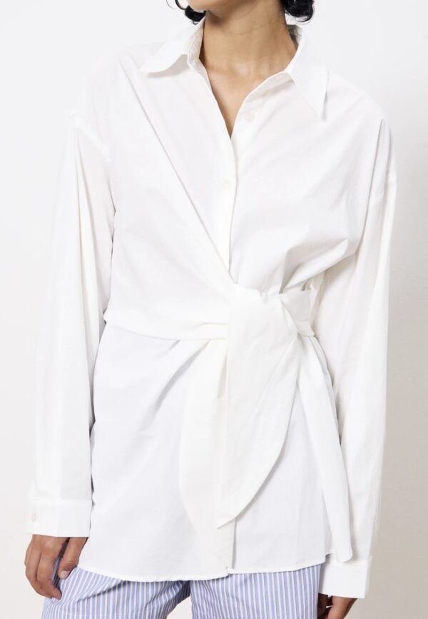 Chemise Adia (Blanc) de FRNCH – Image 2