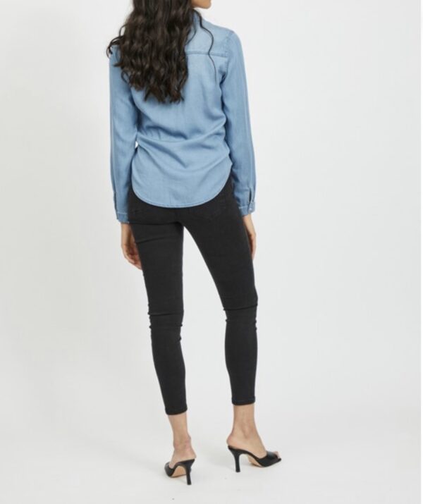 Chemise Vibista Medium Blue de VILA – Image 4