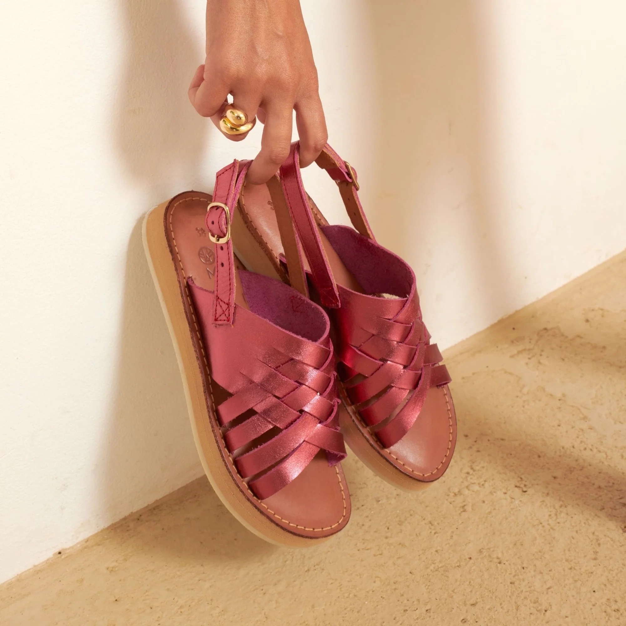 Sandales Lola (Rose Flashy) de MAPACHE – Image 4