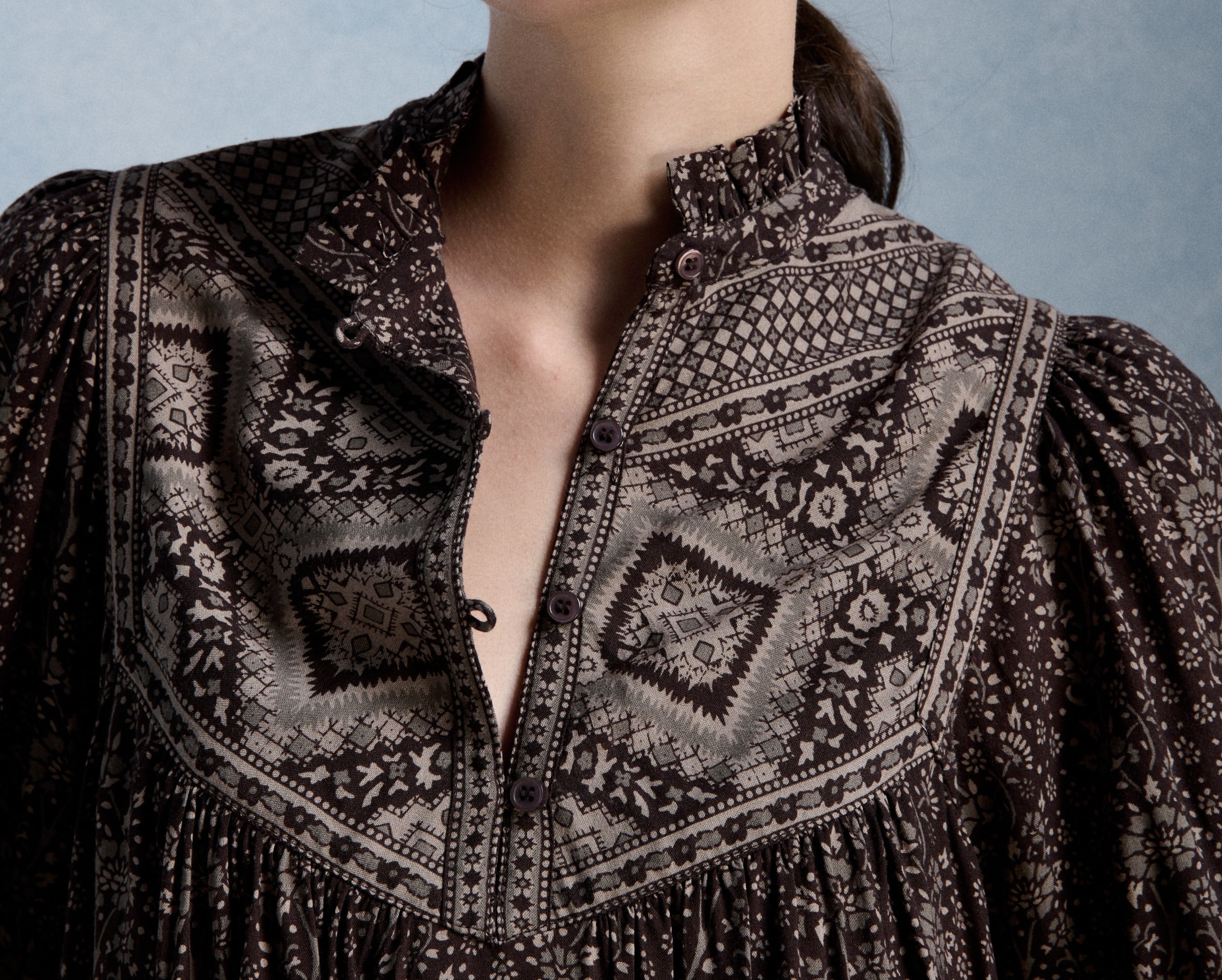 Blouse Tina (Chocolat) de PETITE MENDIGOTE – Image 3