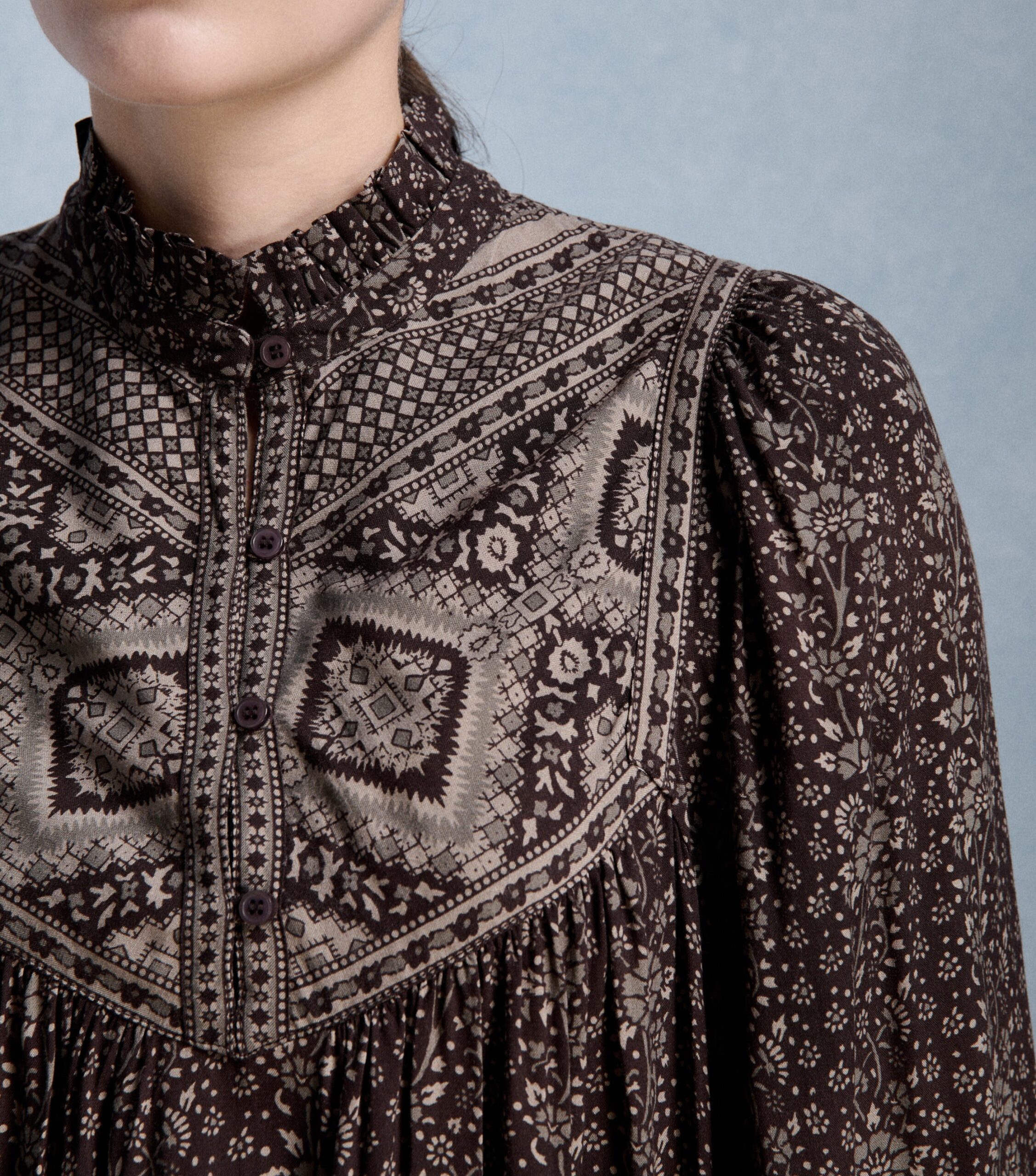 Blouse Tina (Chocolat) de PETITE MENDIGOTE – Image 2